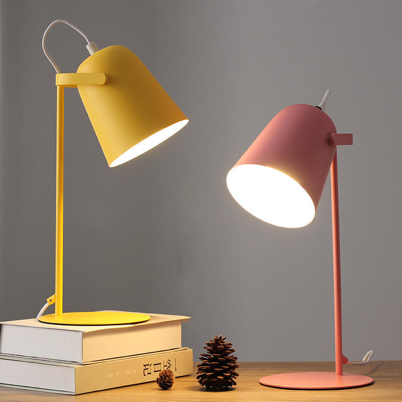 LumiTouch - Minimalistisk skrivebordslampe med stativfot og berøringskontroll