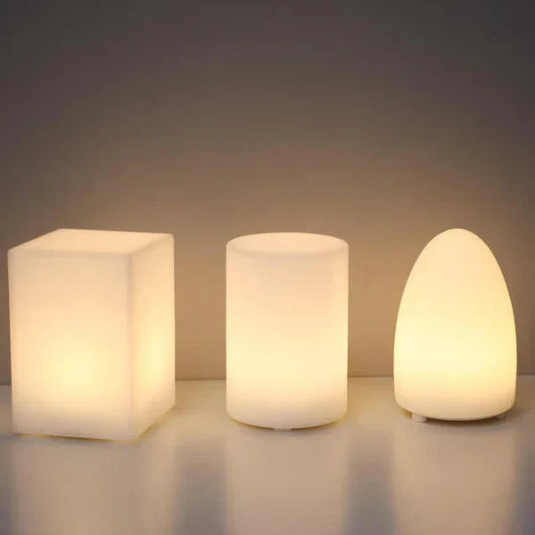 GeoLys LED bordlampe – Geometrisk design med fjernkontroll