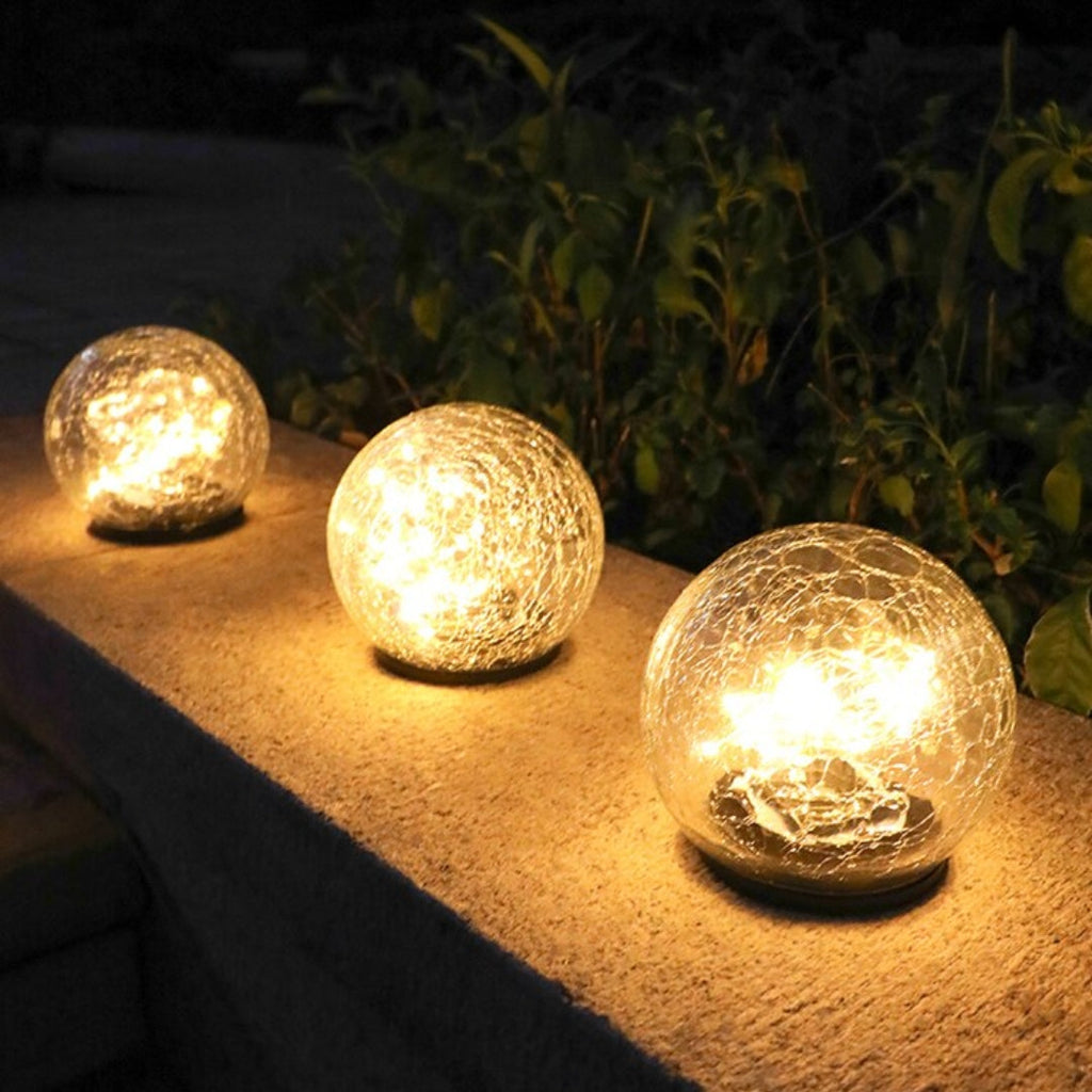 GlowGlobe - Solar Strikket Glass Lampe med Ground Stake