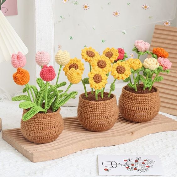 BloomCraft - Dekorativ blomstervase for hjemmets eleganse