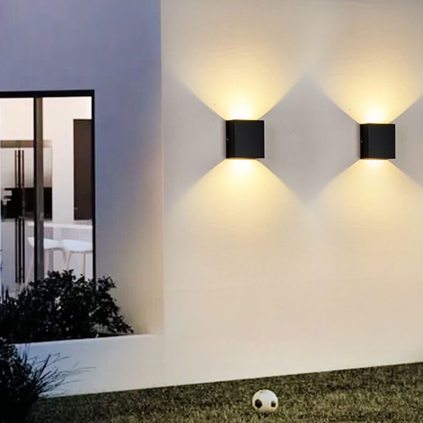 LumiGuard LED-vegglampe med bevegelsessensor – Moderne utendørsbelysning
