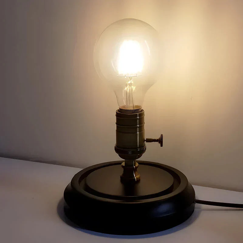 NovaEdison - Vintage-inspirert lampe med klassisk Edison-pæreestetikk