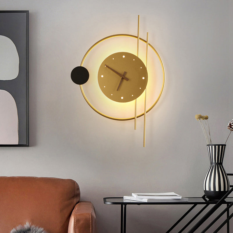 GlowTime – Moderne LED-veggklokke