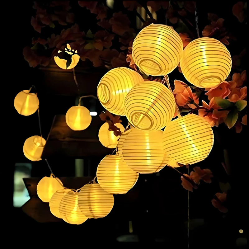 LumiFest - Solcelledrevne papirlykter med lys