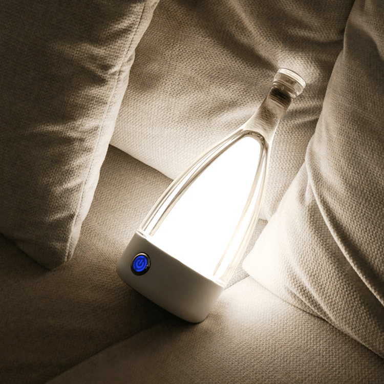 LuminaBottle - Berøringsstyrt flaskeformet bordlampe med USB-lader