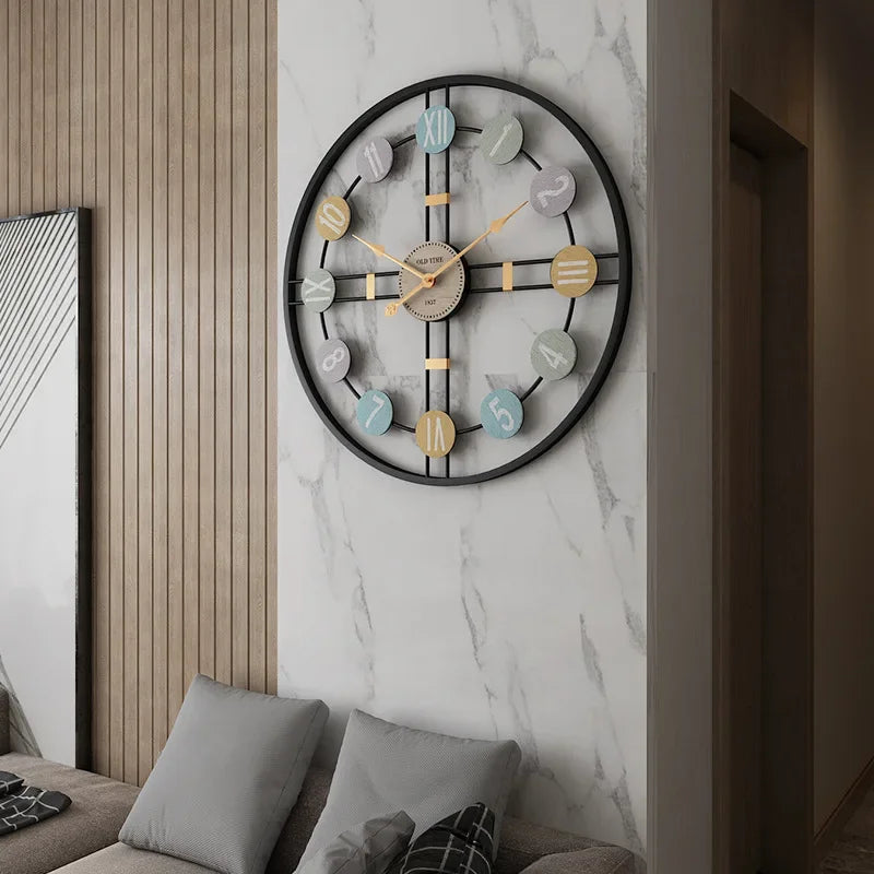 VintageTime Elegant veggklokke – Klassisk design med lydløs mekanisme