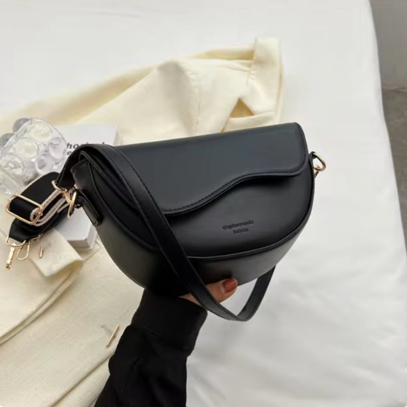 Lina elegant skulderveske med bred stropp og luksuriøst design