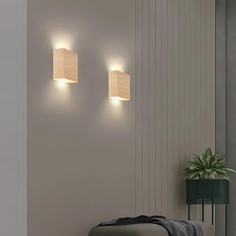 NordLys vegglampe i tre – Minimalistisk vegglampe