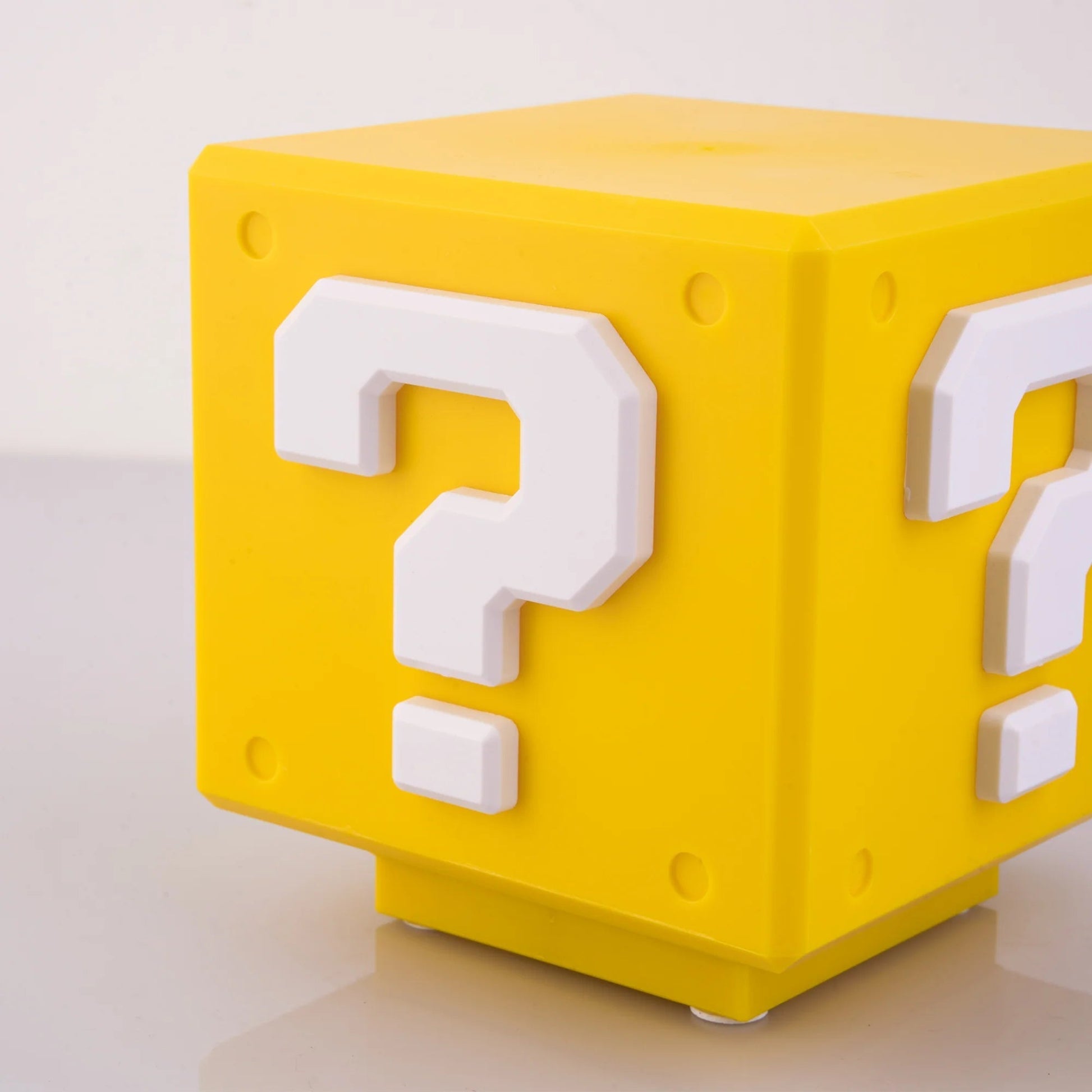 Power-Up Blokk nattlys - Super Mario-inspirert spilldekor