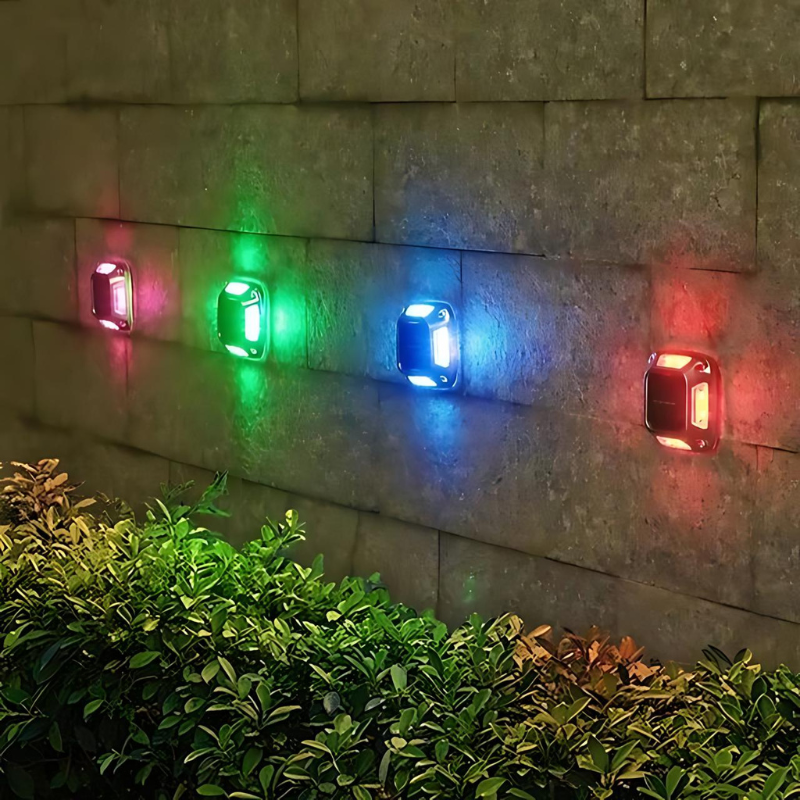 GlowPath – Fargerike solcelledrevne LED-stilys