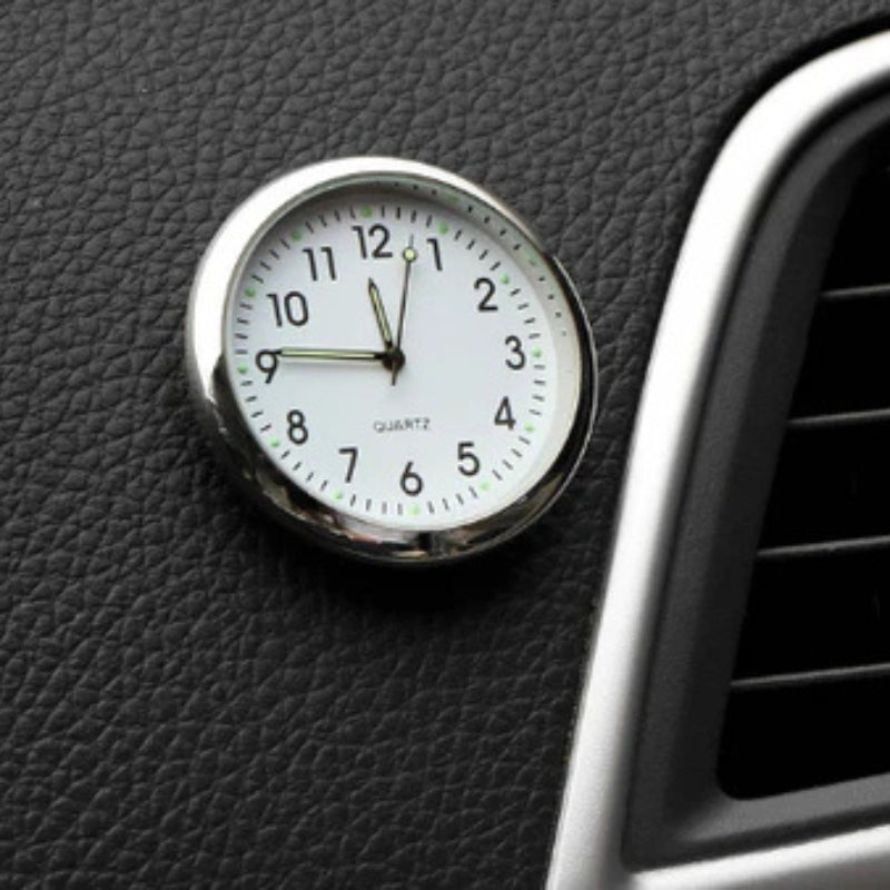 AutoTime Mini analog bilklokke – selvklebende og stilig design for bilinteriør