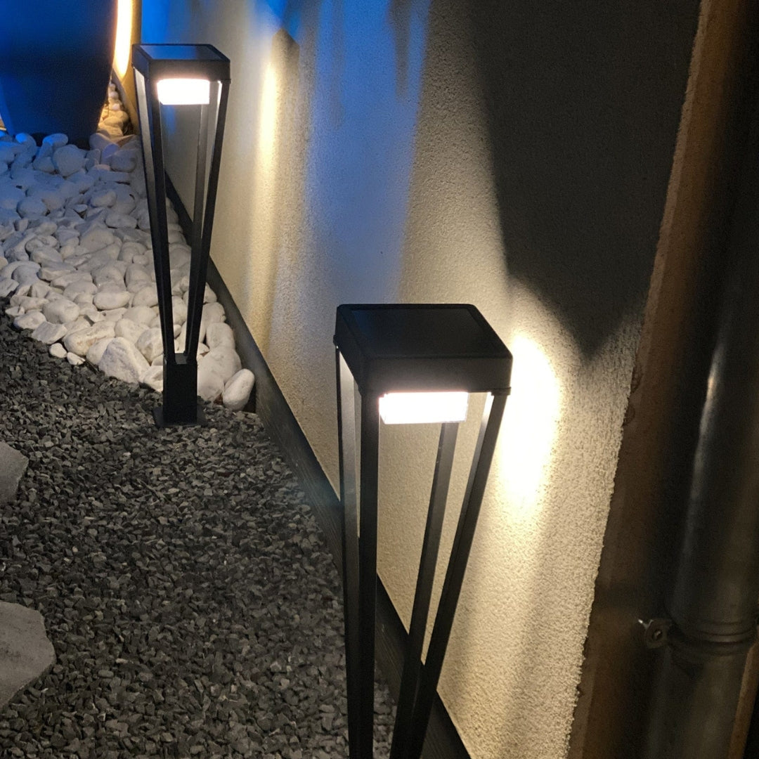 SolarGlow utendørs solcellelampe