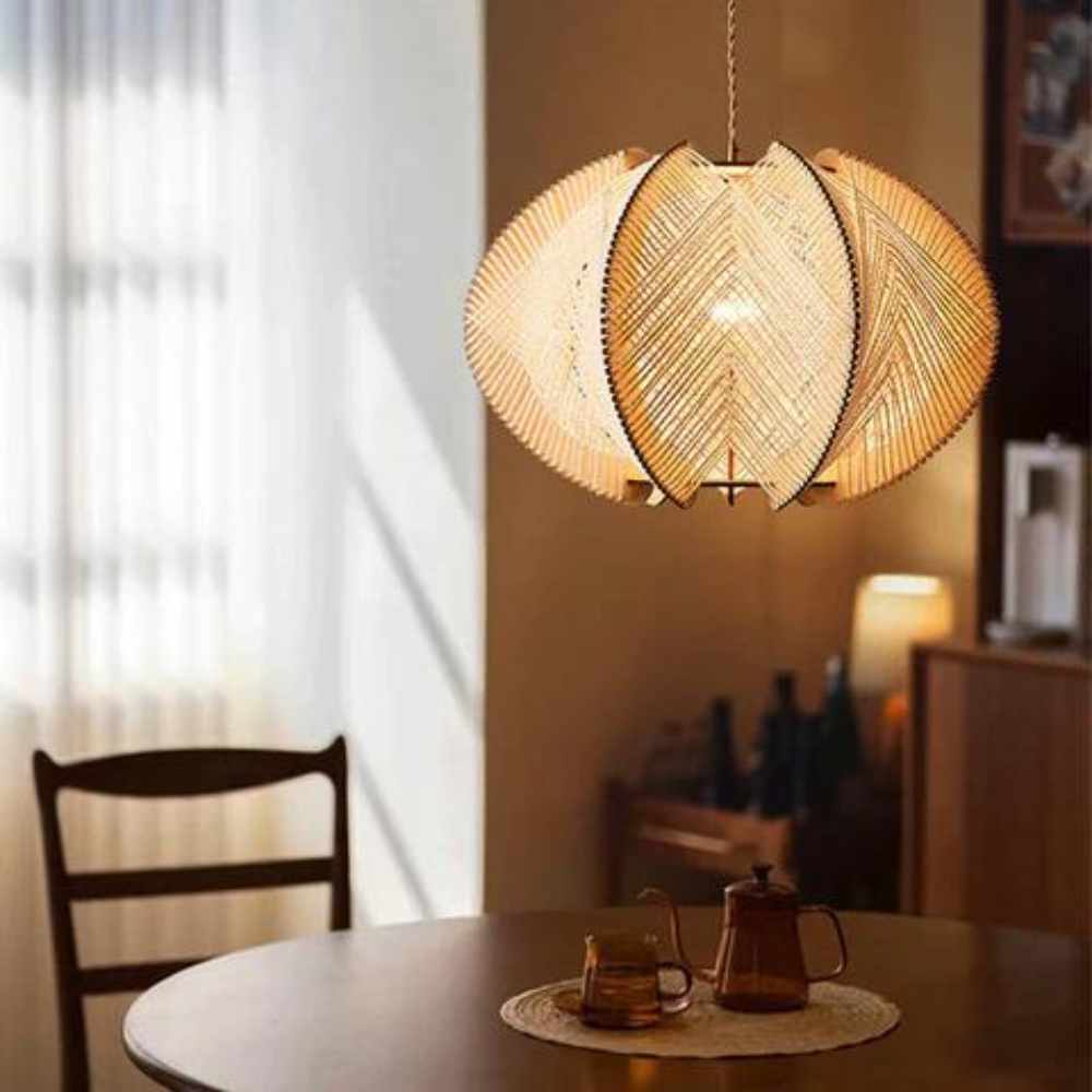 LuxeGlow - Elegant lampe for tidløs innredning