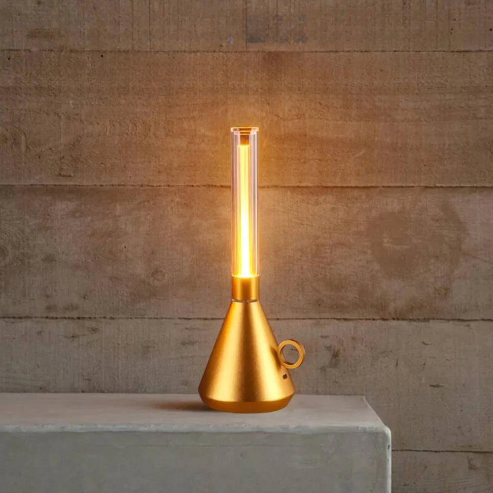 LumiCone - Moderne LED-bordlampe med gjennomsiktig rør og konisk sokkel