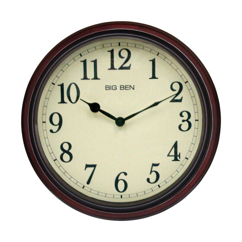 Eterna Classic veggklokke - tidløs design for et stilfullt hjem