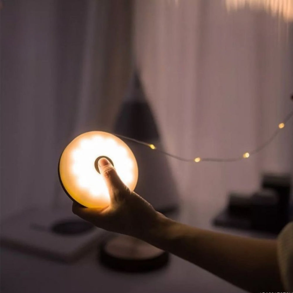 LumiFlex - Bærbar oppladbar LED-strip med uttrekkbar kabel og stativ