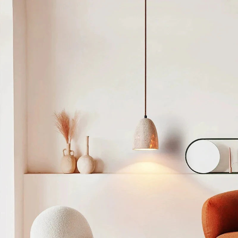 TerraLume - Taklampe med naturlig tekstur av stein og varm belysning