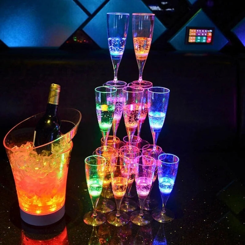 LumiFlute – Fargeskiftende LED-champagneglass