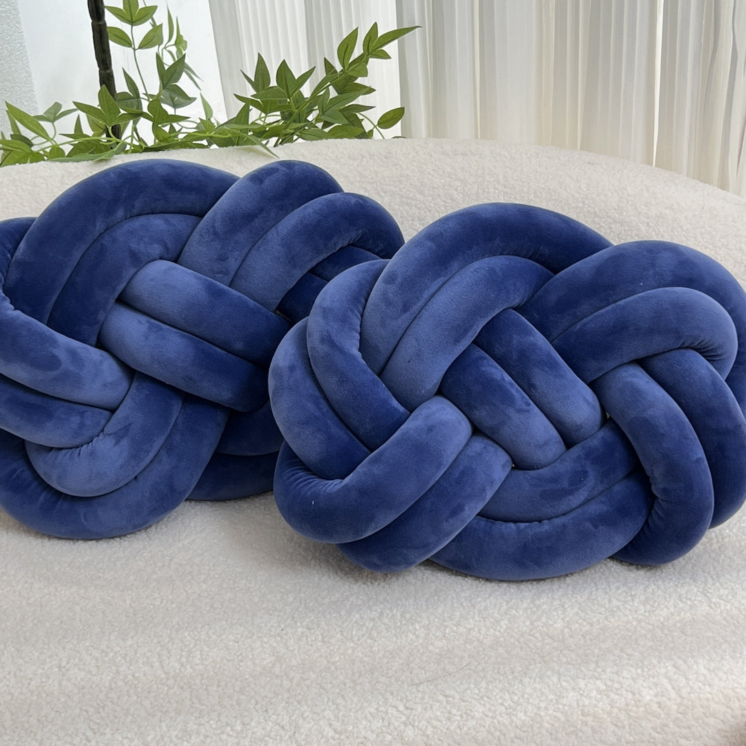 CozyPlush sett med 2 plysj pynteputer – myk eleganse for hjemmet ditt