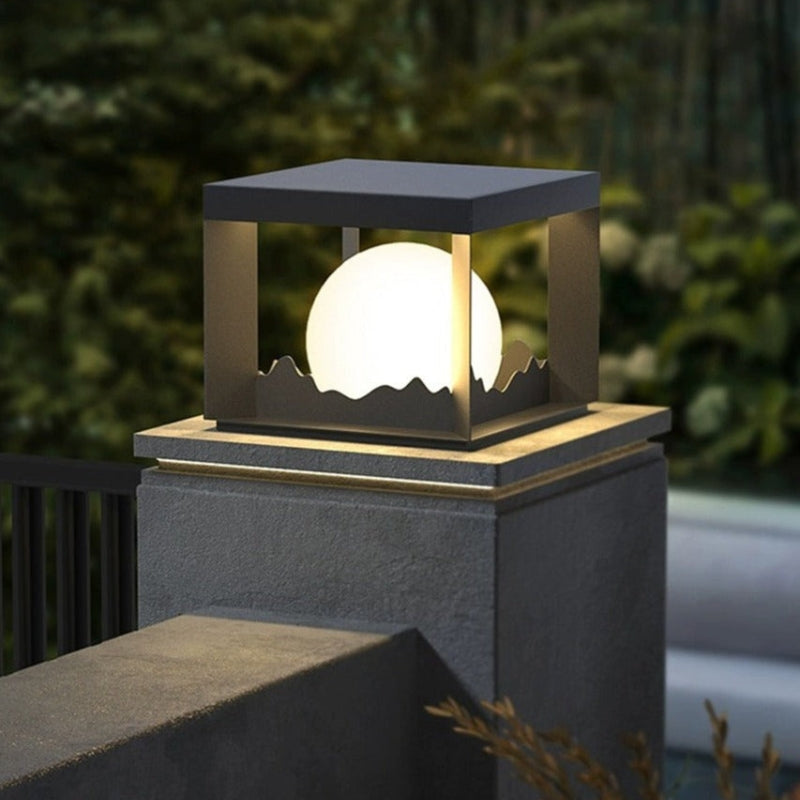 ClaraLux solcellelampe – Moderne vegg- og gulvlampe for utendørs bruk