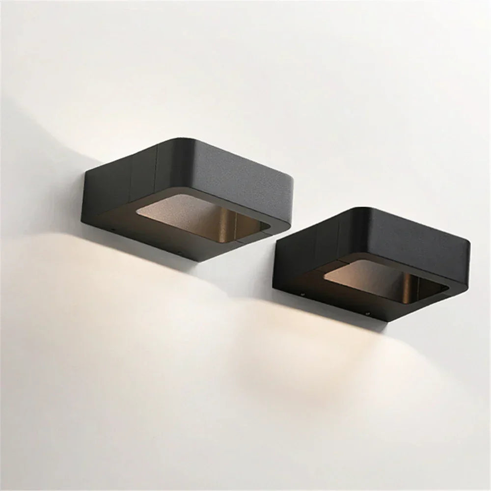 ClearSense LED-vegglampe med bevegelsessensor og elegant design