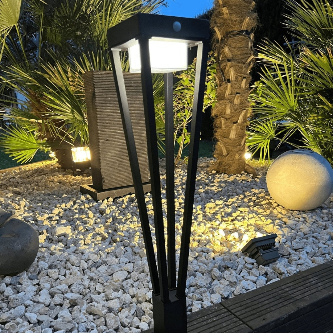 SolarGlow utendørs solcellelampe