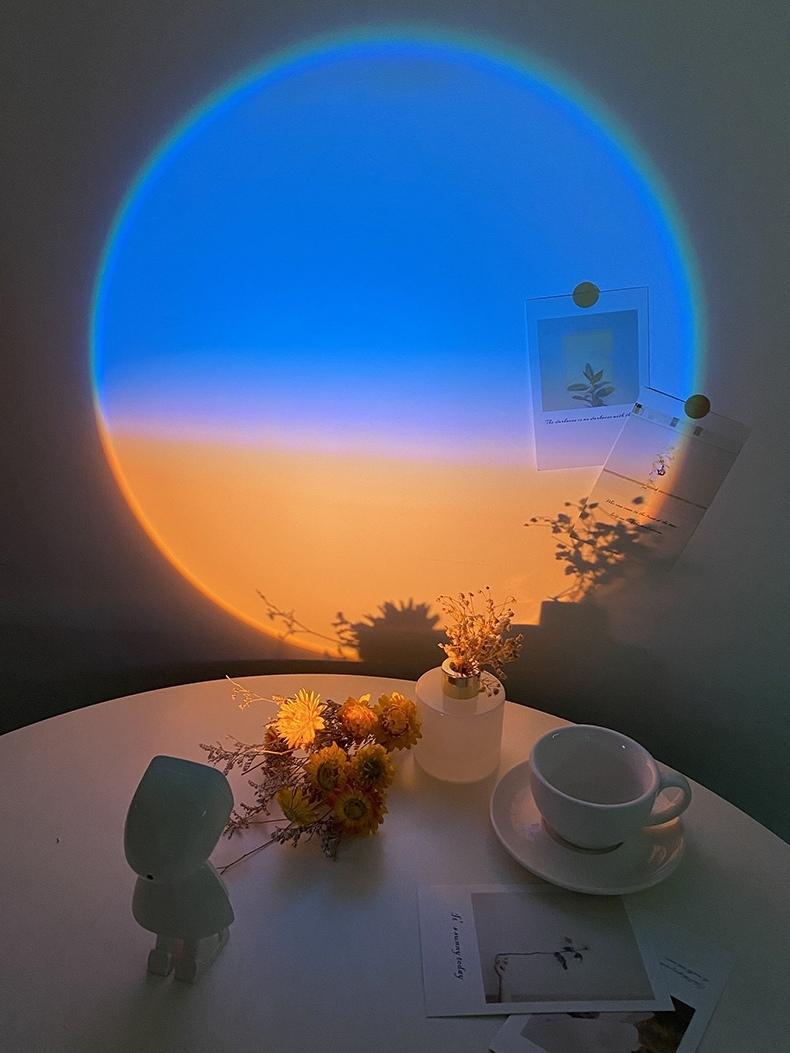 CosmoGlow Astronaut LED-bordlampe – Skap en magisk kosmisk stemning