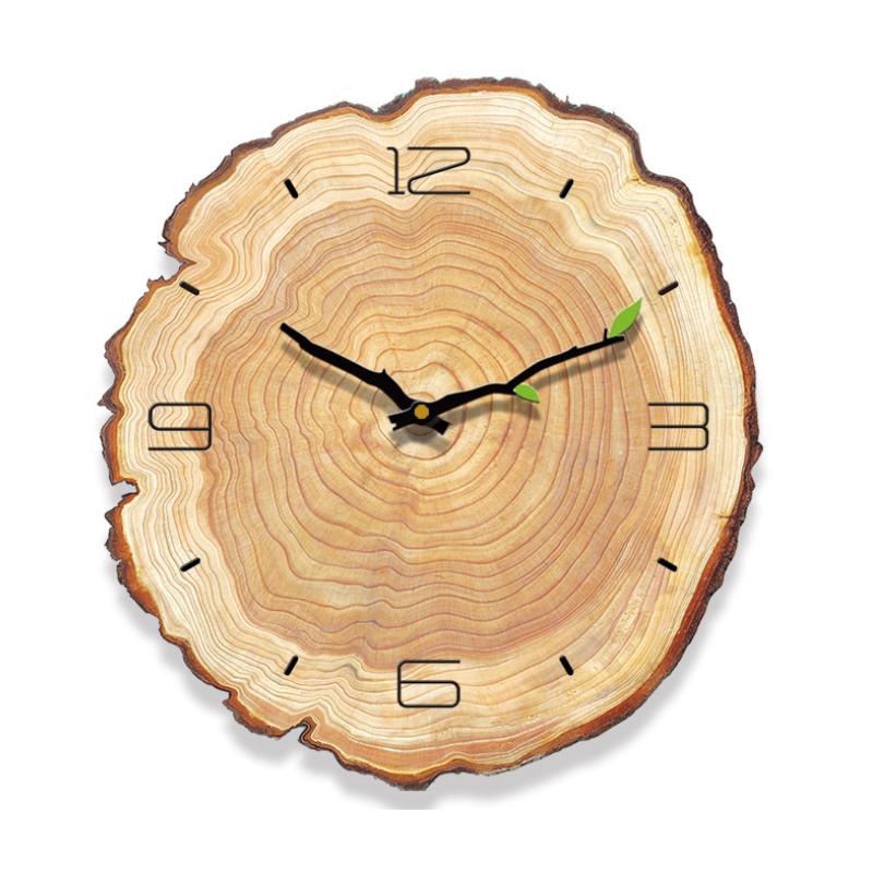 TimberTid veggklokke i tre - tidløs eleganse til hjemmet ditt