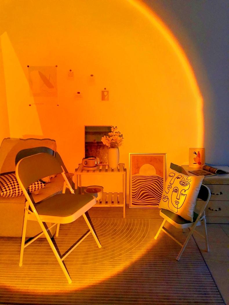 CosmoGlow Astronaut LED-bordlampe – Skap en magisk kosmisk stemning