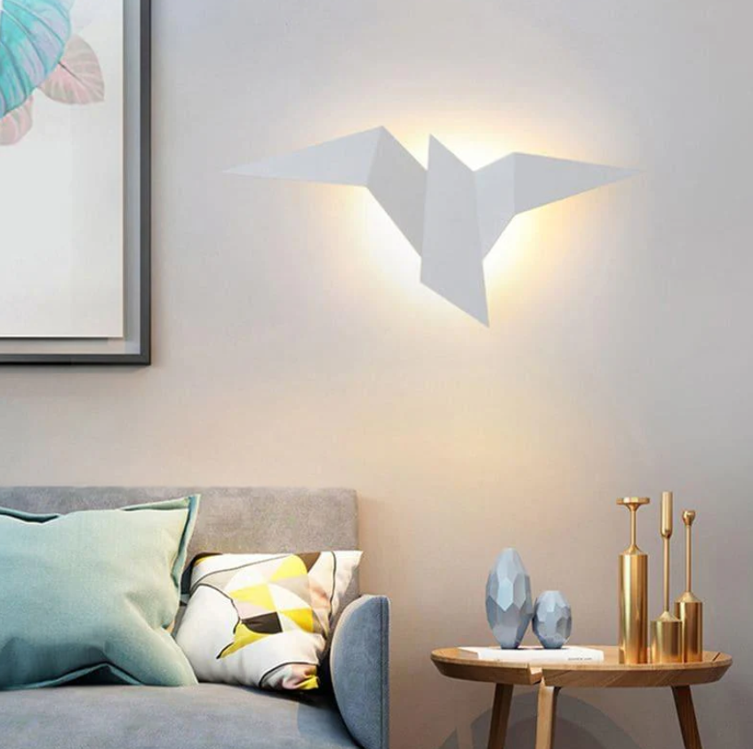 LumeNest – Kunstnerisk fuglevegglampe for et moderne preg
