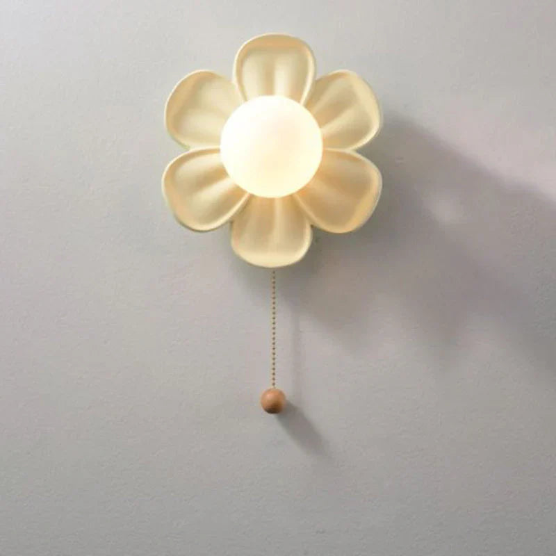 BlomstraLys - Kunstnerisk blomsterlampe med eleganse og design