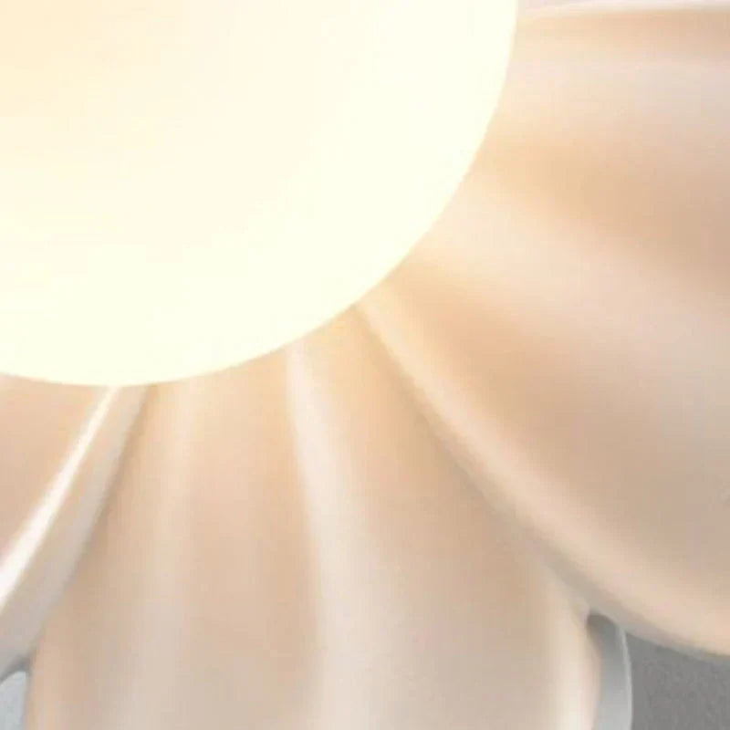 BlomstraLys - Kunstnerisk blomsterlampe med eleganse og design