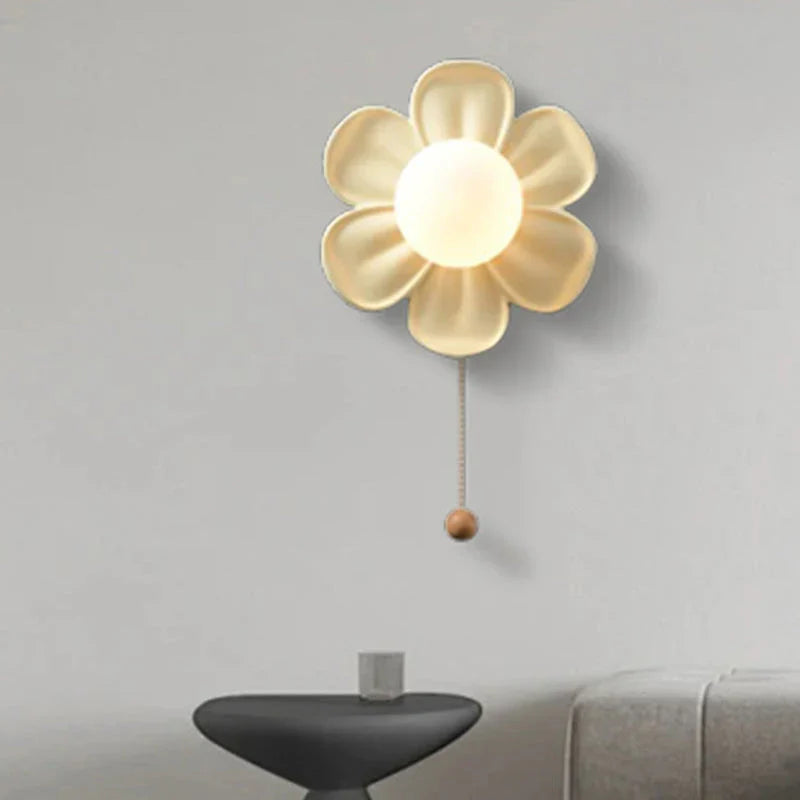 BlomstraLys - Kunstnerisk blomsterlampe med eleganse og design