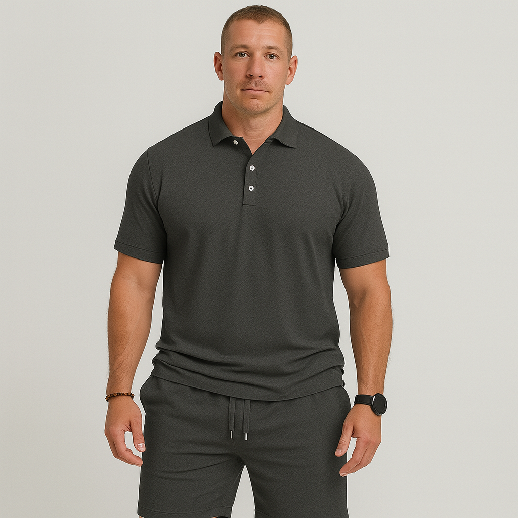 Herre sommersett for fritidsbruk – Lett topp med golfkrage og ensfargede shorts med lommer