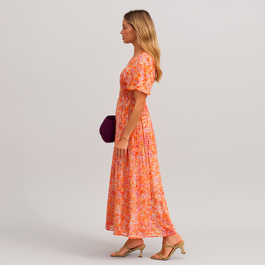 FloraBreeze - Elegant Ermeløs Blomster Maxikjole