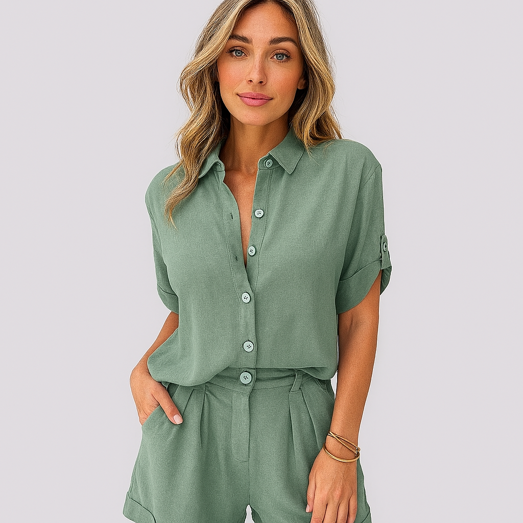 Elegant todelt sett i lin – oversized skjorte og shorts med høy midje for kvinner
