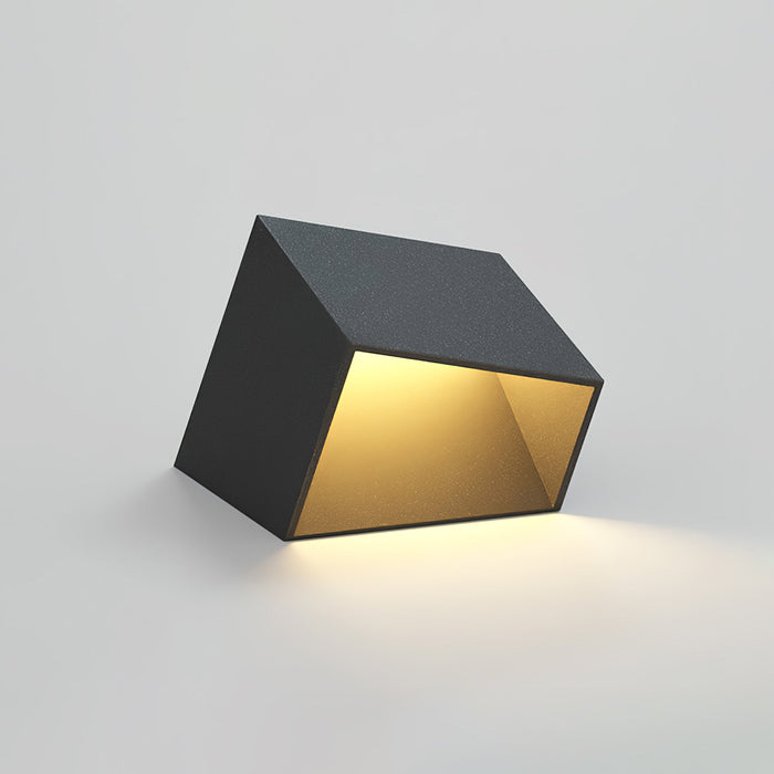 LumeCube modern solar energy garden lamp