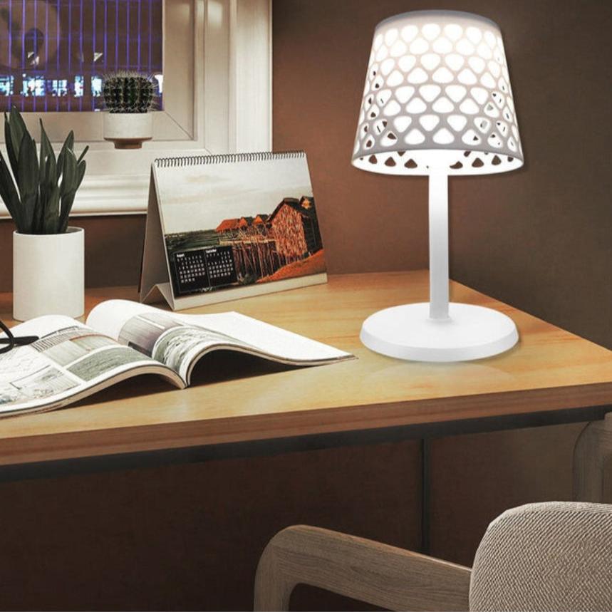 SunBeam - Moderne solcellelampe for utendørs bruk