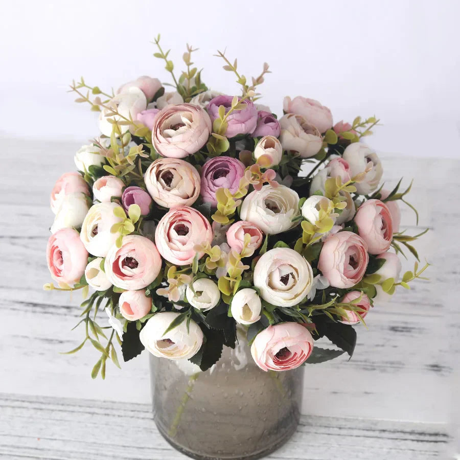 BloomLuxe – Elegant kunstig Ranunculus-blomsterarrangement
