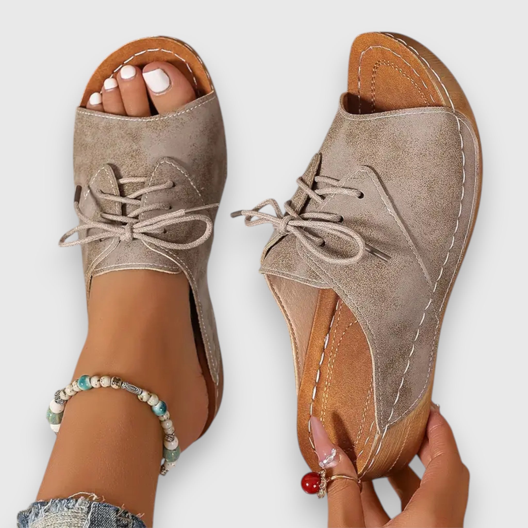 Marina - Elegante sandaler med peep-toe og snøring