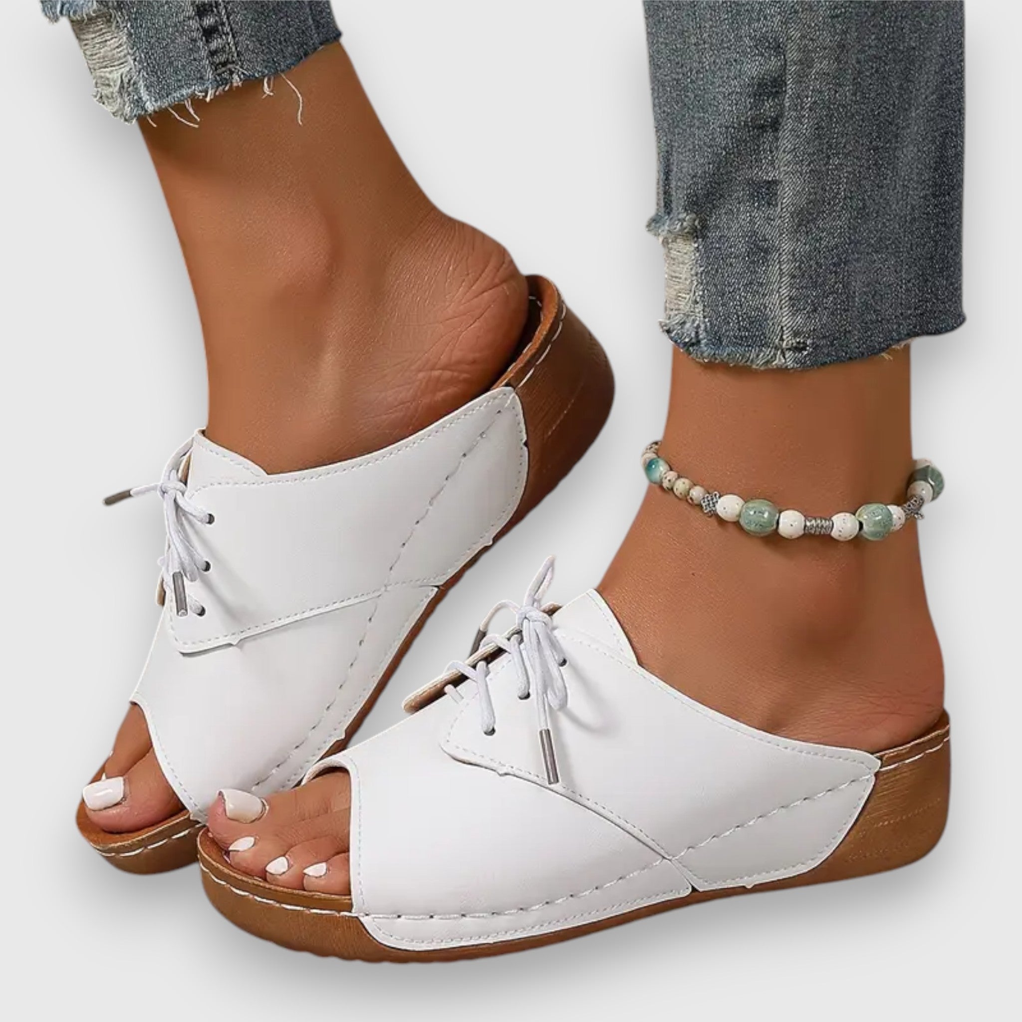 Marina - Elegante sandaler med peep-toe og snøring