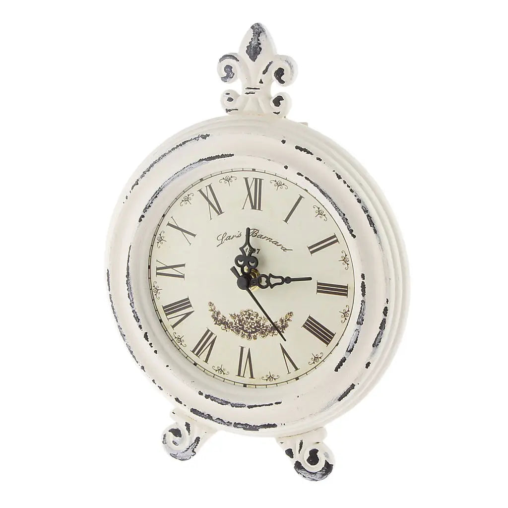 VintageCharm - Elegant bordklokke med romertall