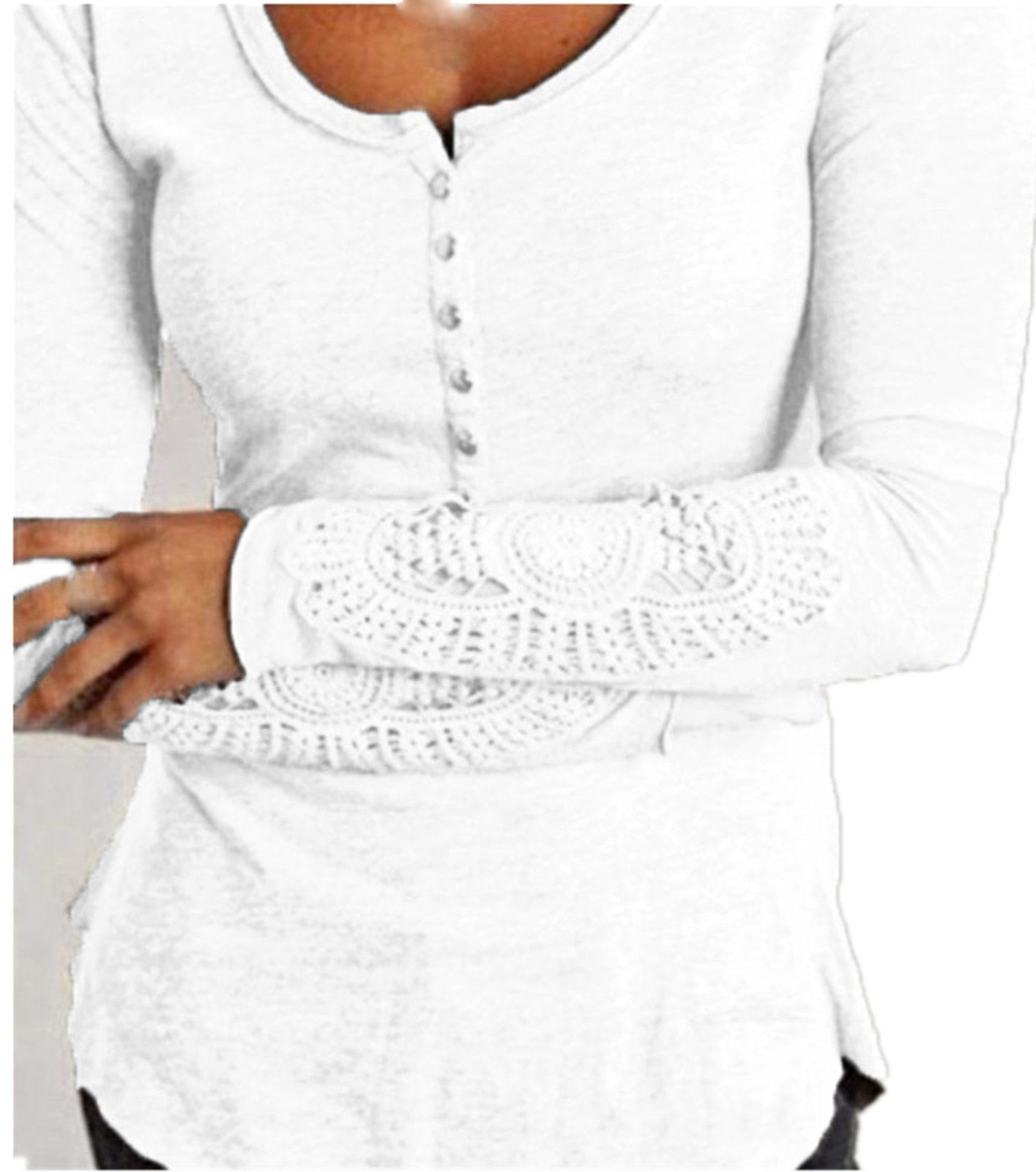 Larah - Tidløs elegant bluse med blondermer