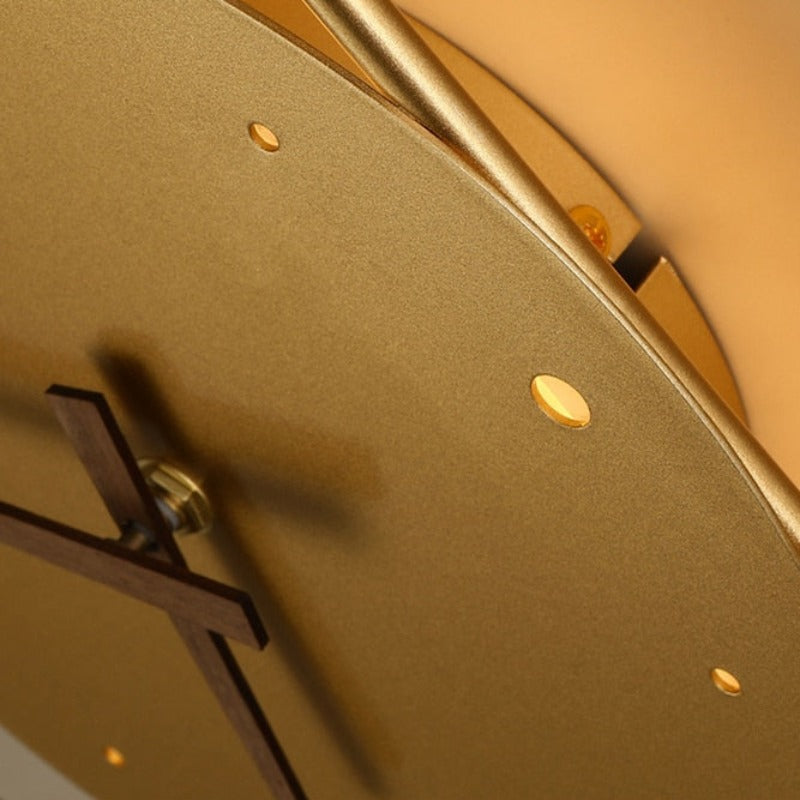 GlowTime – Moderne LED-veggklokke