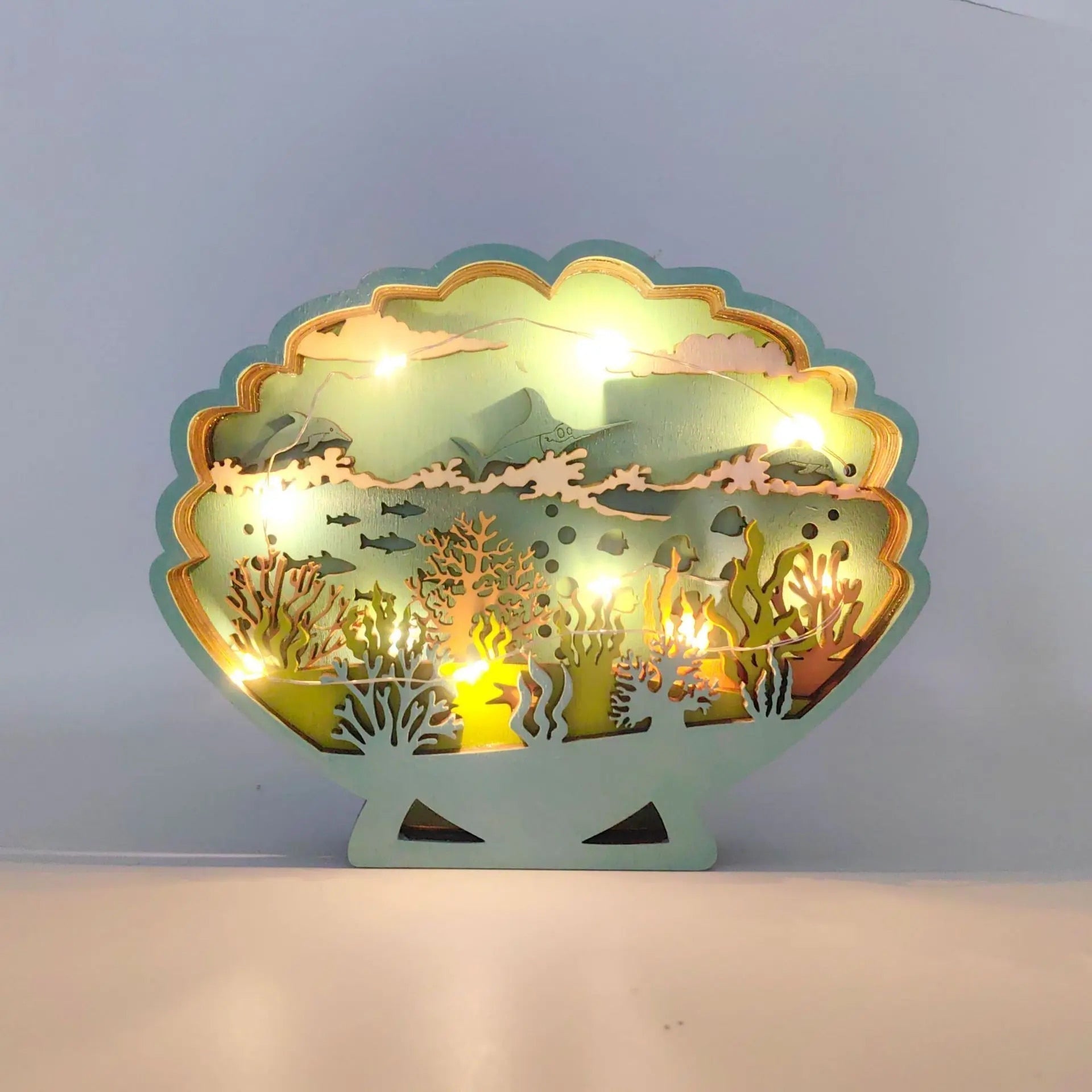 OceanGlow Illuminated Muslingskjell- og fiskedekorasjon - havinspirert kunst