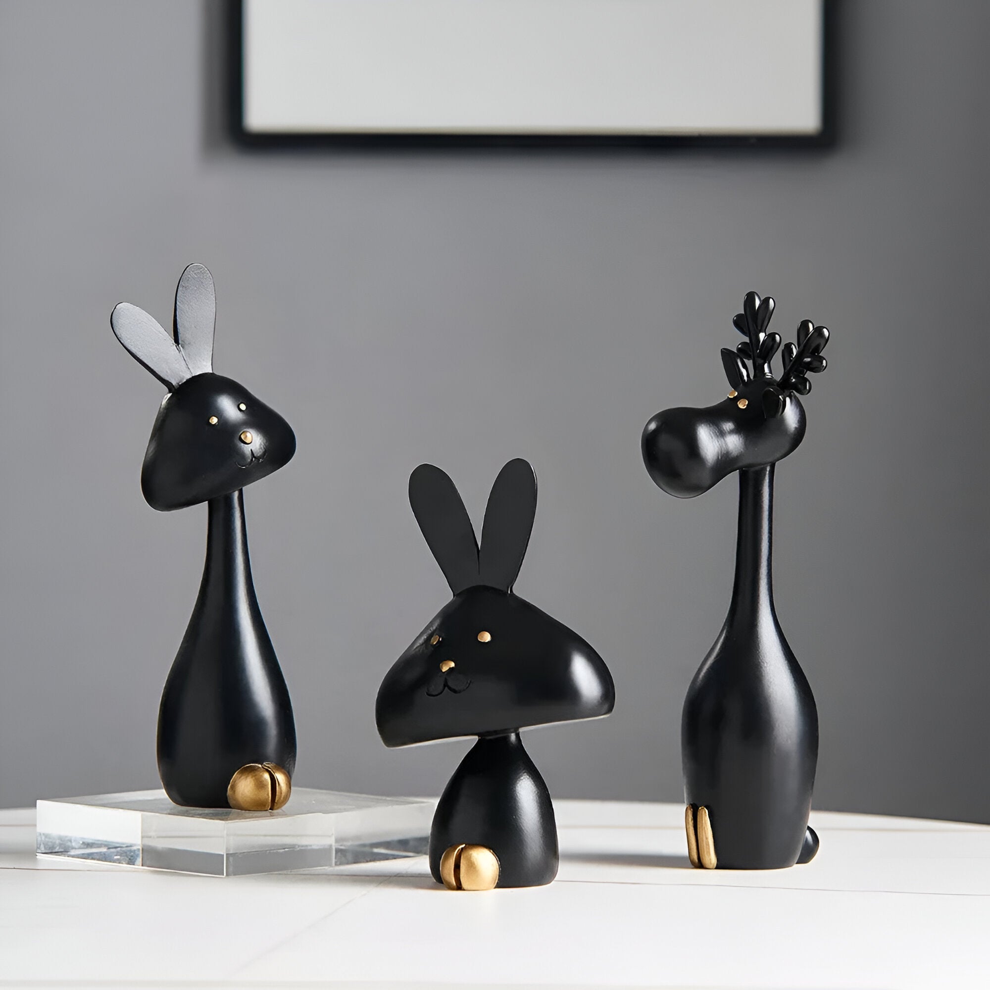 WhimsiPals - Minimalistiske svart-hvite dyrefigurer