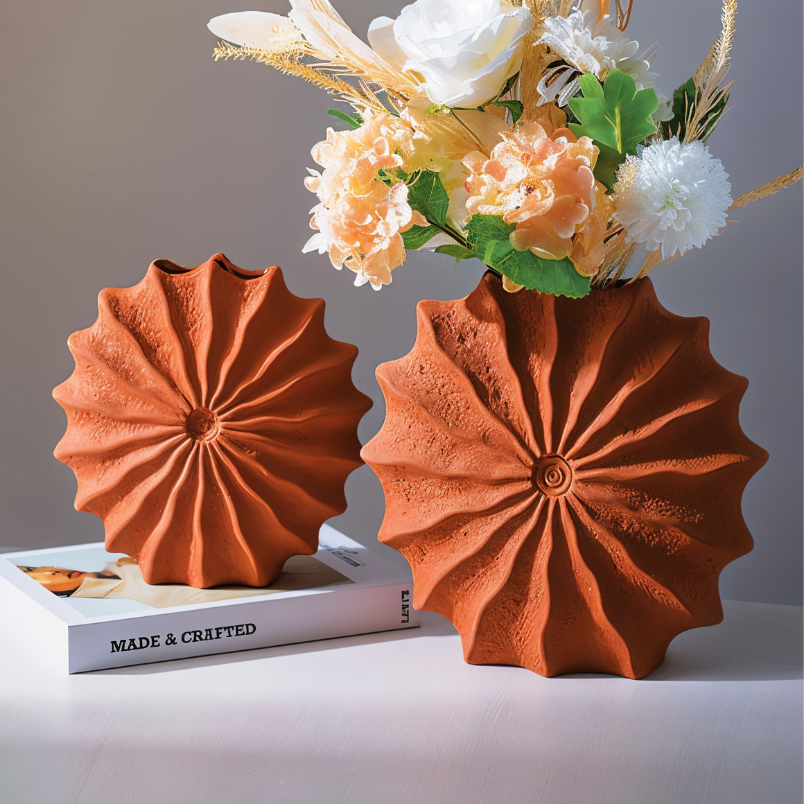 Foldedesign - Geometrisk Retro Vase