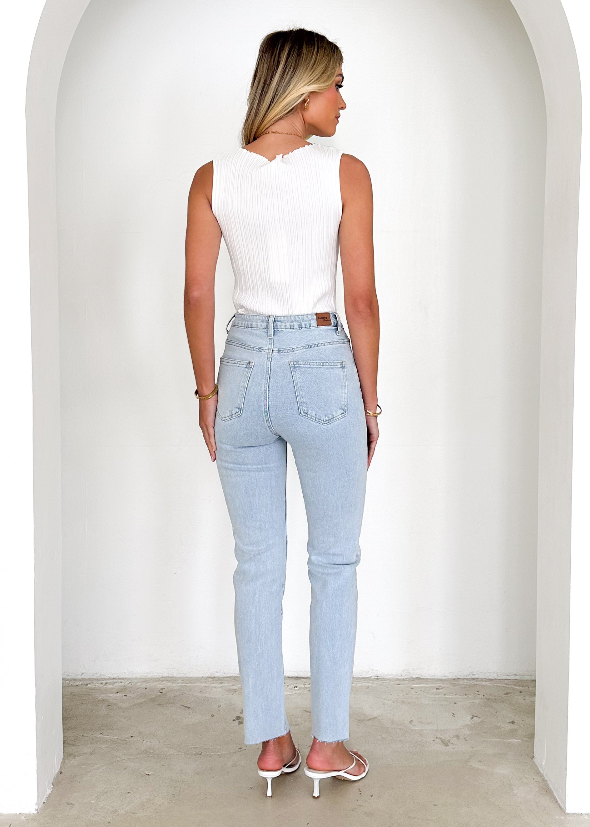 Isabella - stramme jeans med høy midje og lommer