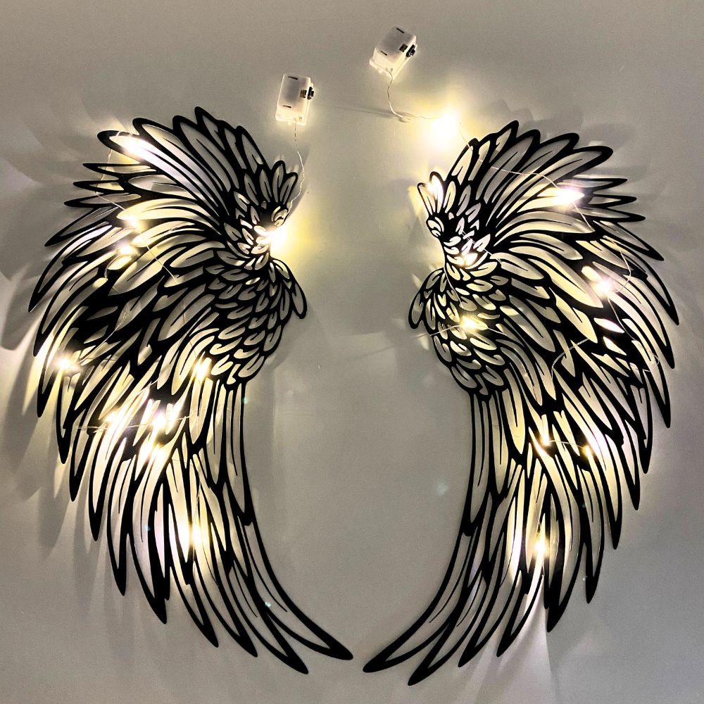 AngelGlow Lysende veggkunst med englevinger og elegant fjærdesign