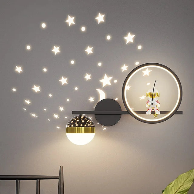 Aurora moderne lampe med myk belysning